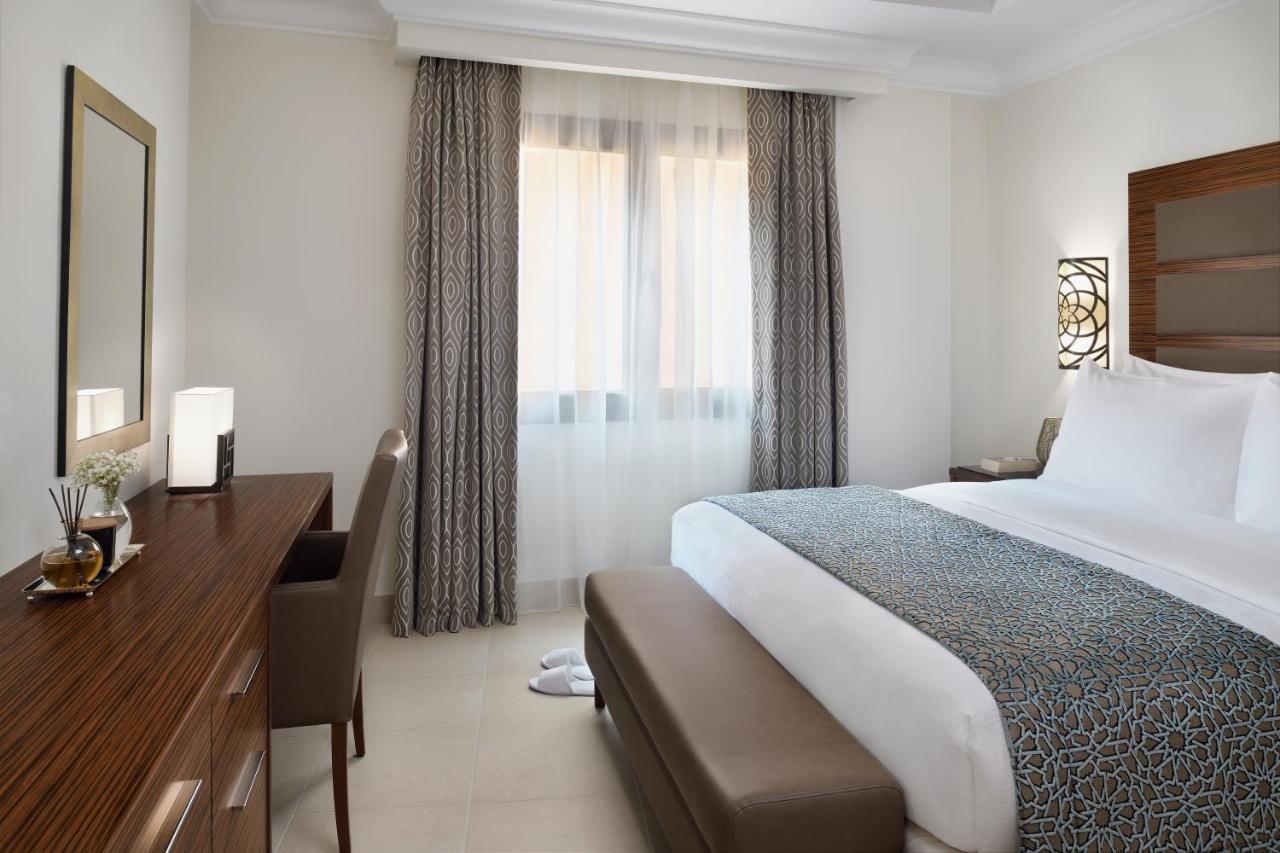 Marriott Executive Apartments 阿可贺巴 外观 照片 A bedroom at the hotel