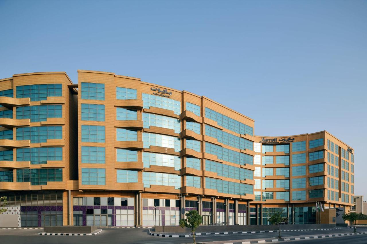 Marriott Executive Apartments 阿可贺巴 外观 照片 Al-Khor Hospital