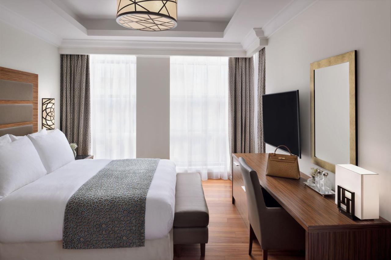Marriott Executive Apartments 阿可贺巴 外观 照片 A bedroom at the hotel