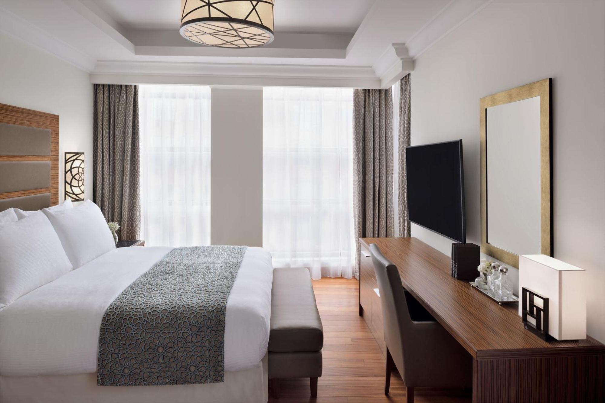 Marriott Executive Apartments 阿可贺巴 外观 照片 A bedroom at the hotel