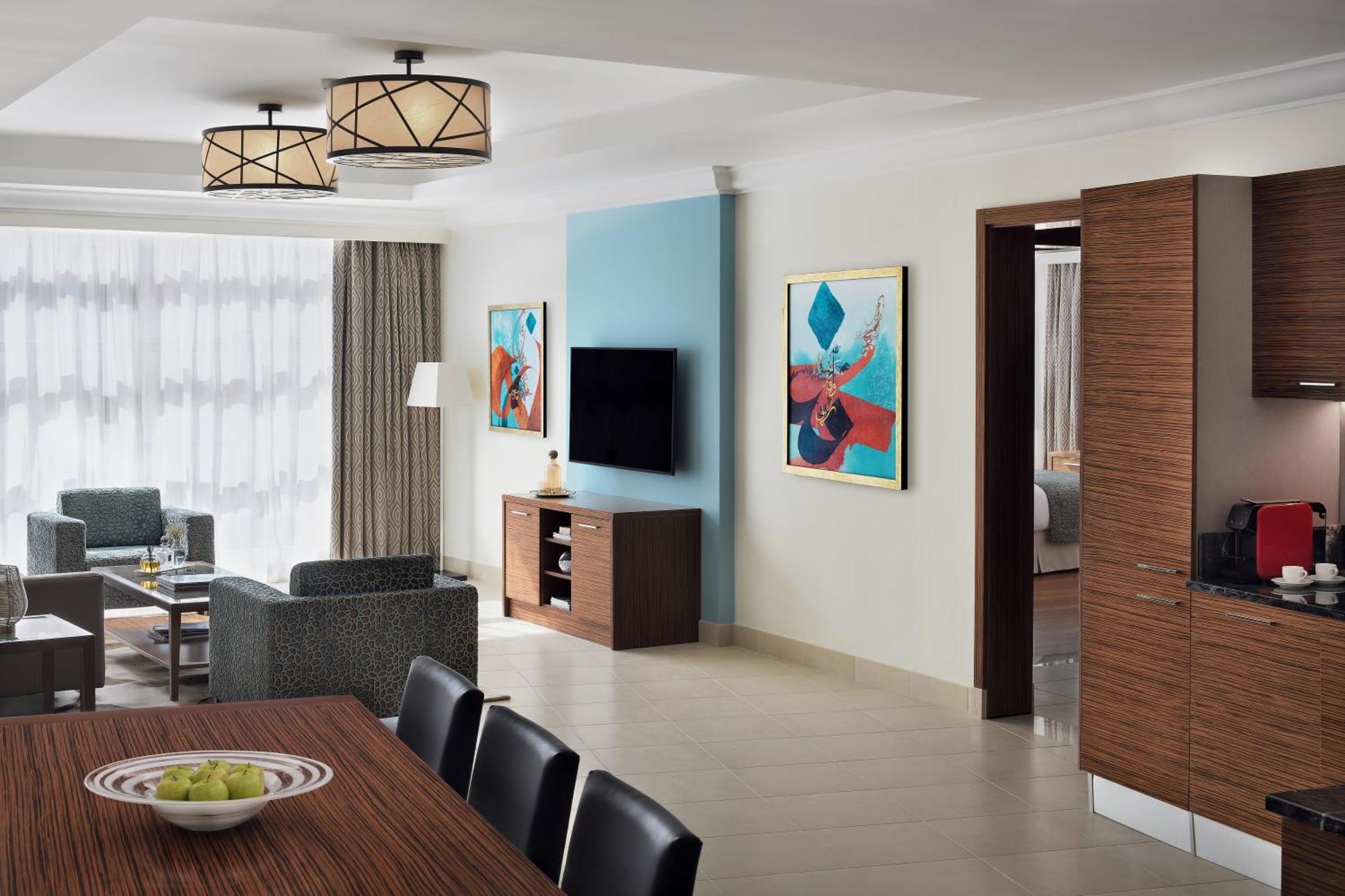 Marriott Executive Apartments 阿可贺巴 外观 照片 A typical suite at the Hilton London Heathrow